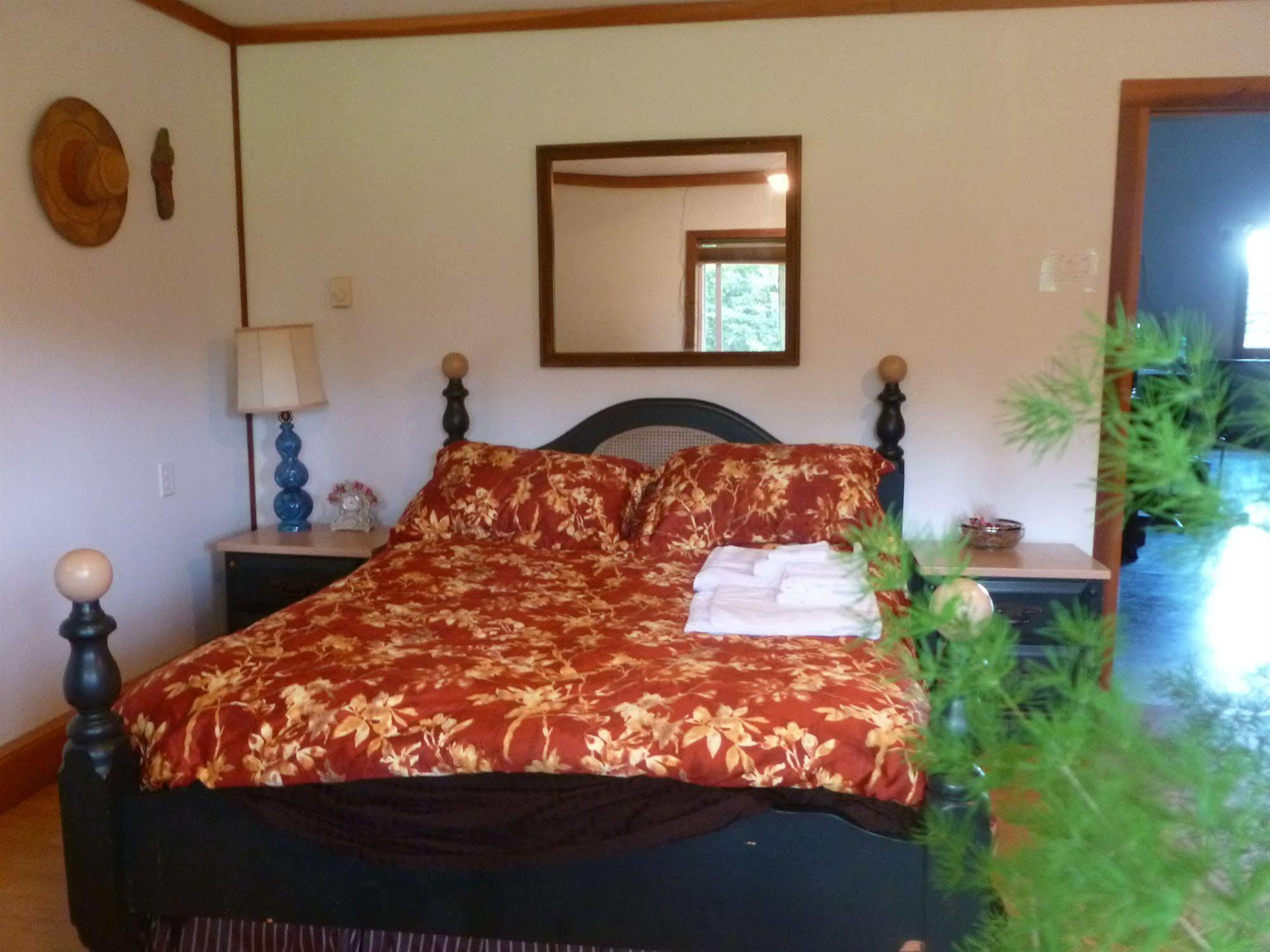 Harrison Hammond House Farmstay Harrison Mills 외부 사진