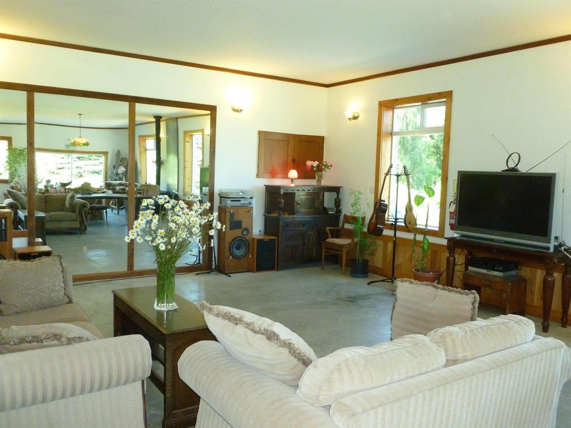 Harrison Hammond House Farmstay Harrison Mills 외부 사진